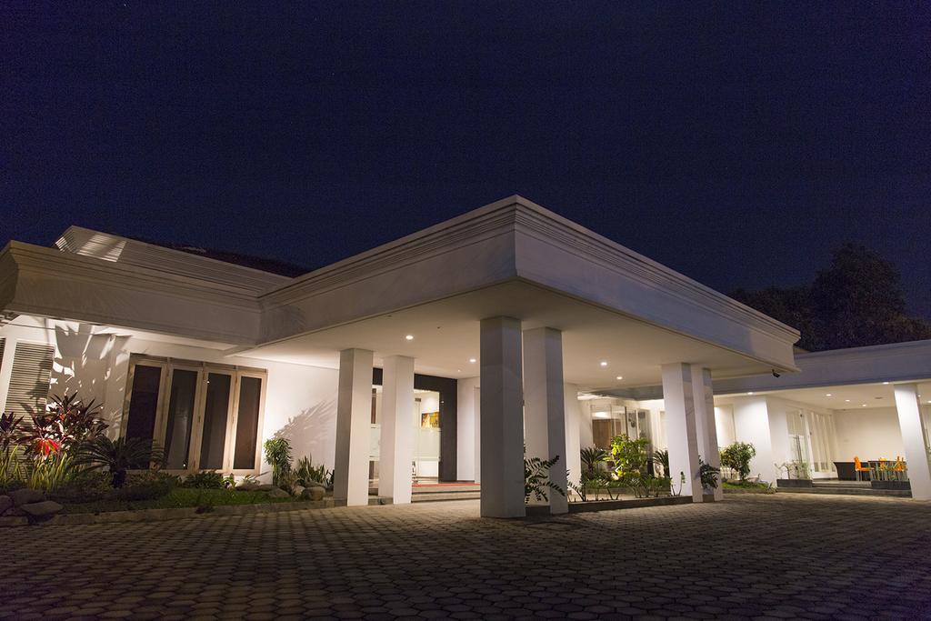 Gm253 Hotel Jembel Exterior foto